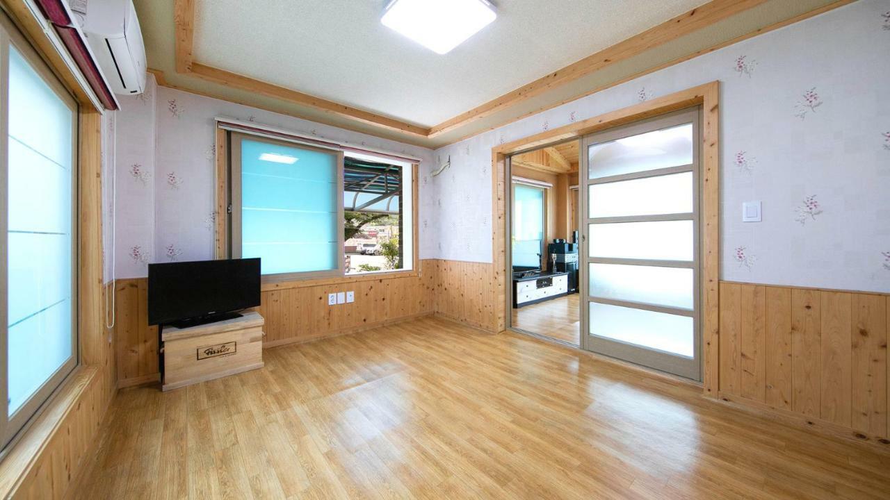 Samcheok Sol Beach Pension מראה חיצוני תמונה