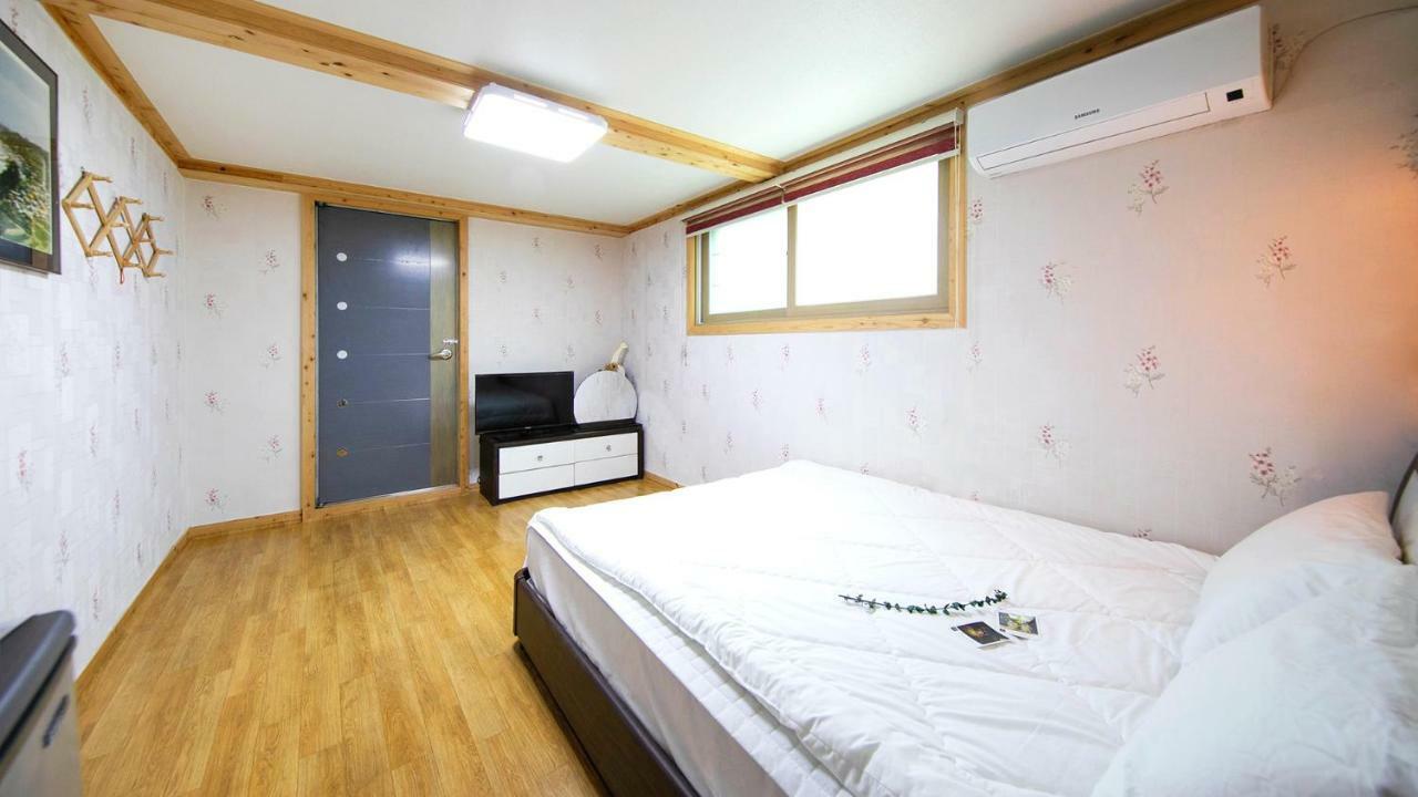 Samcheok Sol Beach Pension מראה חיצוני תמונה