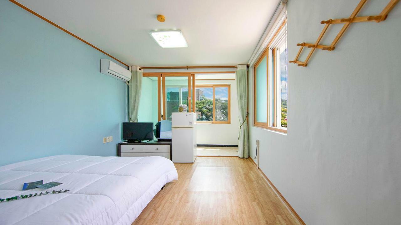 Samcheok Sol Beach Pension מראה חיצוני תמונה