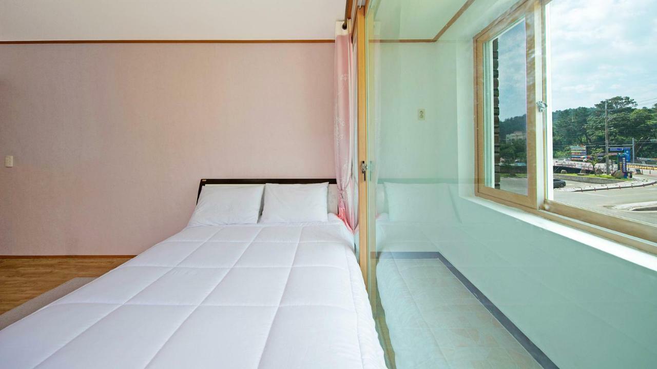 Samcheok Sol Beach Pension מראה חיצוני תמונה