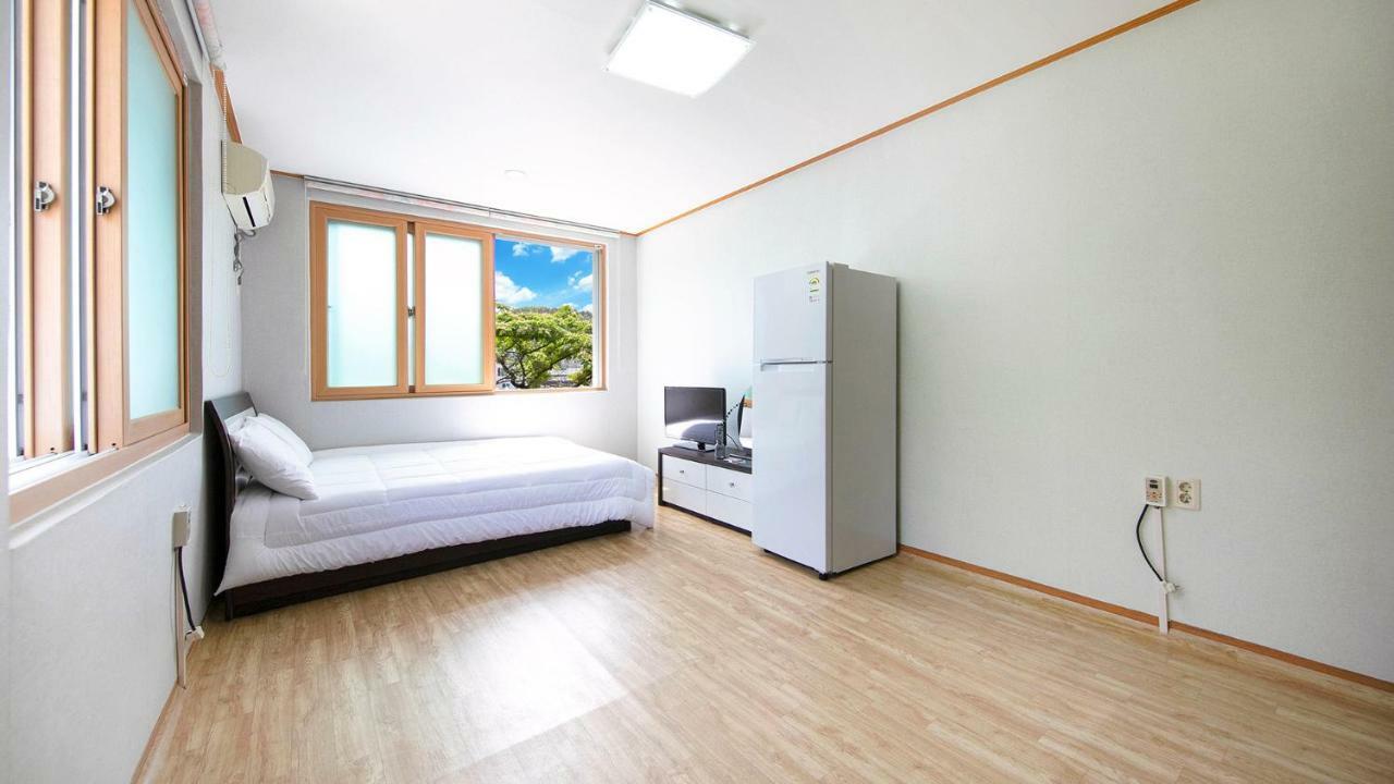 Samcheok Sol Beach Pension מראה חיצוני תמונה