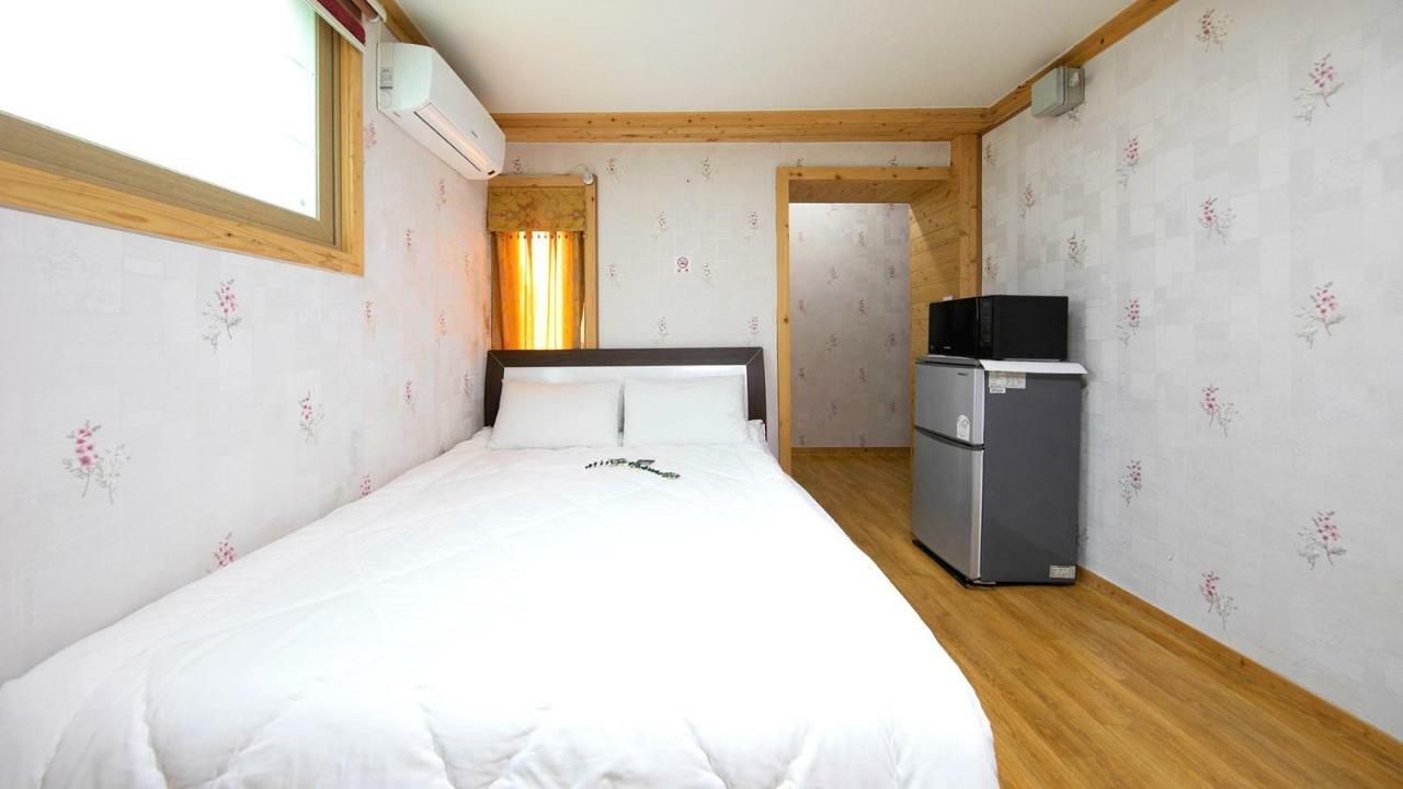 Samcheok Sol Beach Pension מראה חיצוני תמונה