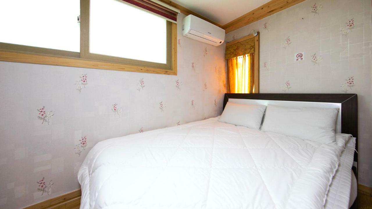 Samcheok Sol Beach Pension מראה חיצוני תמונה