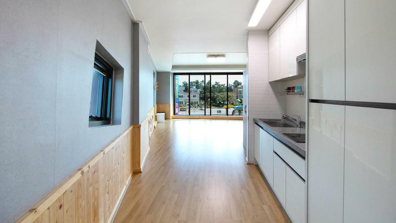 Samcheok Sol Beach Pension מראה חיצוני תמונה