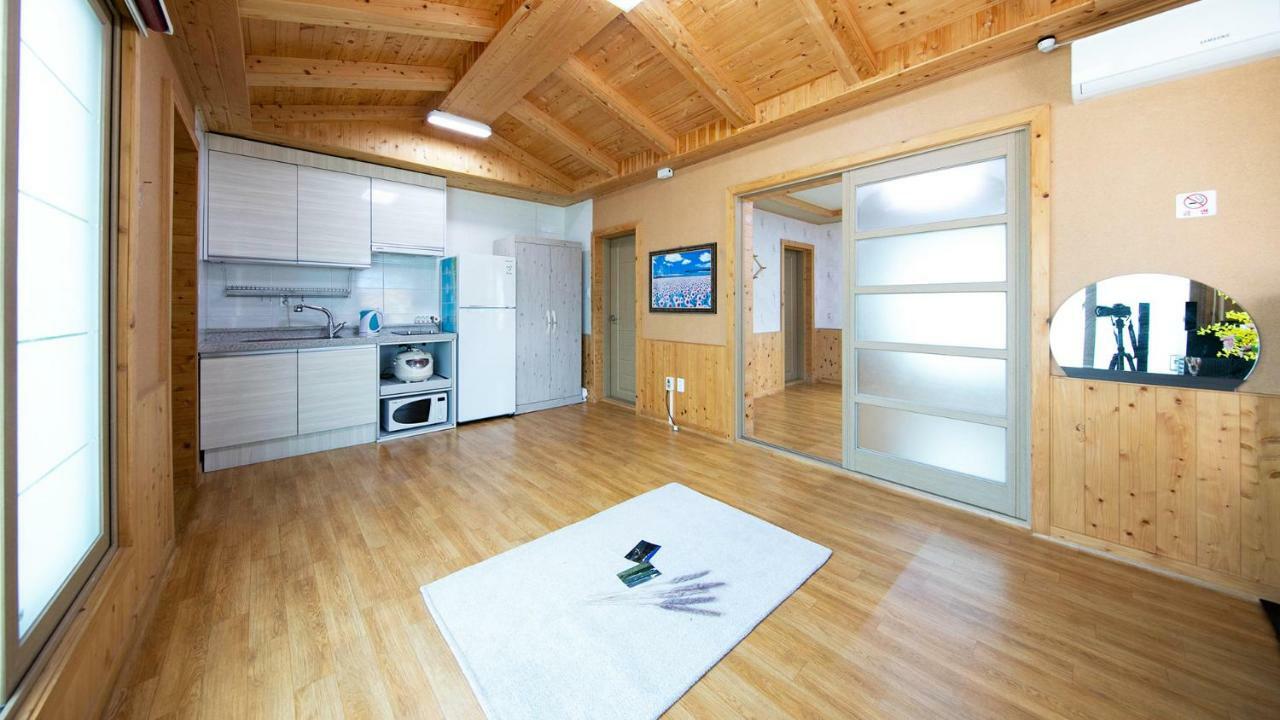 Samcheok Sol Beach Pension מראה חיצוני תמונה