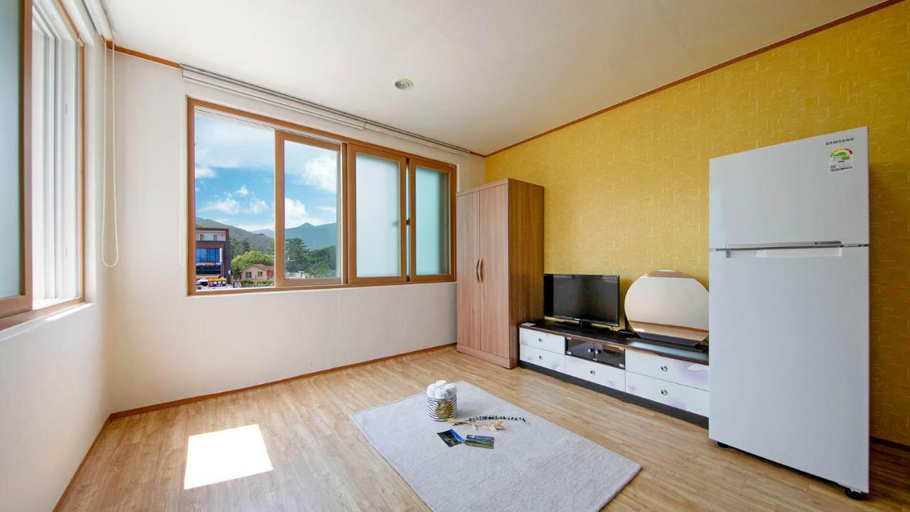 Samcheok Sol Beach Pension מראה חיצוני תמונה