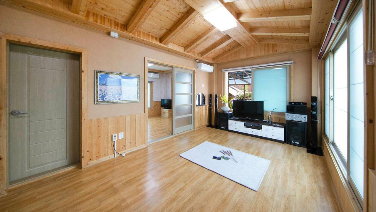 Samcheok Sol Beach Pension מראה חיצוני תמונה